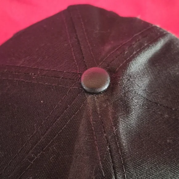 New Era Men's Toronto Blue Jay's black glow undervisor - Picture 2 of 5